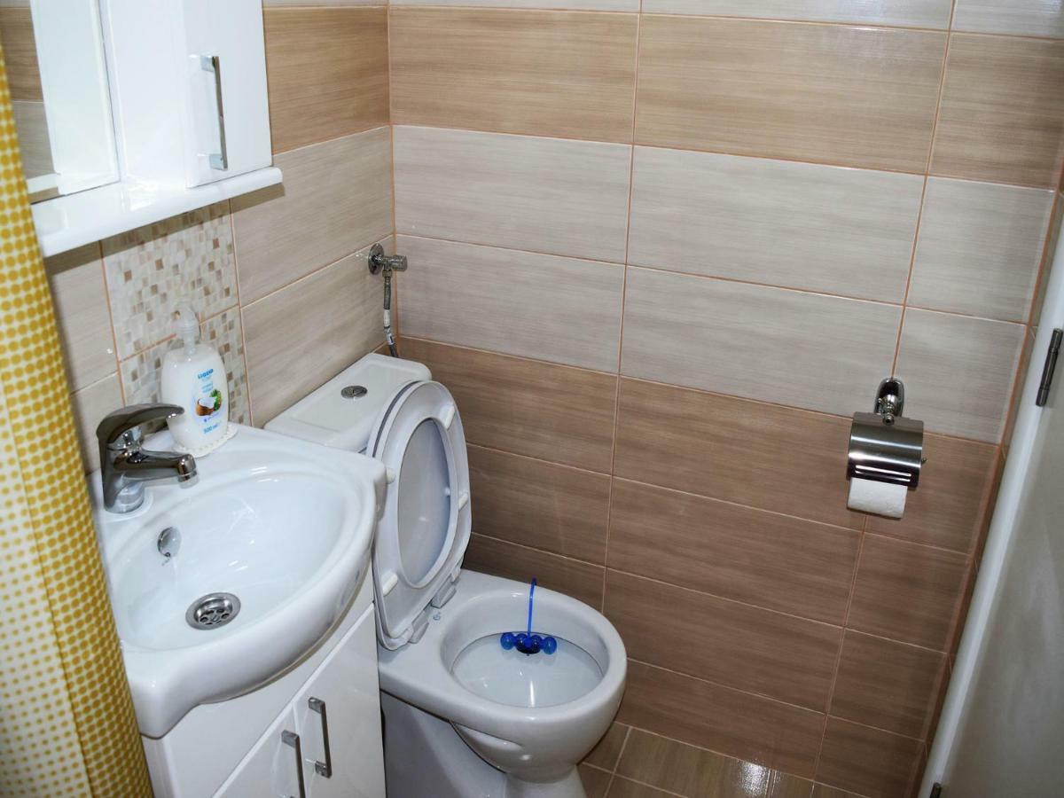 Iva Apartmani Tribalj Exterior foto