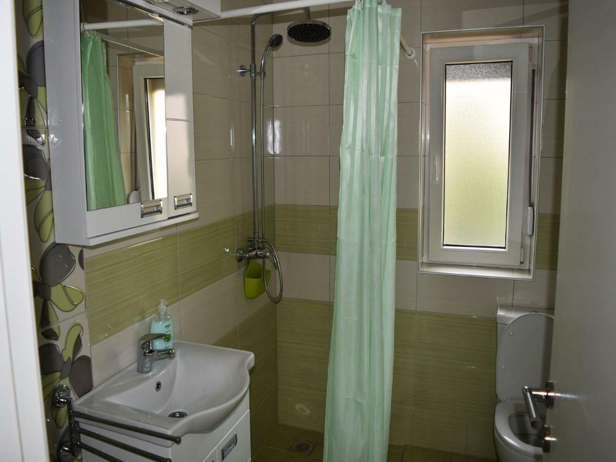 Iva Apartmani Tribalj Exterior foto